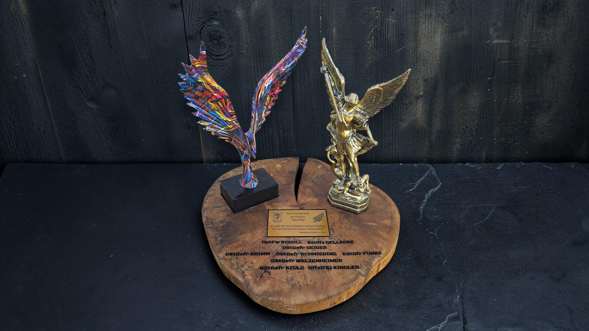 Premium Bundeswehr Ehrenpreis „Kameradschaft“ – Monumentaler Award aus Massivholz / Premium Bundeswehr Abschiedsgeschenk