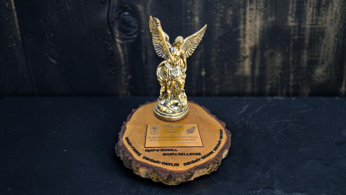 Premium Bundeswehr Ehrenpreis „Kameradschaft“ – Monumentaler Award aus Massivholz / Premium Bundeswehr Abschiedsgeschenk