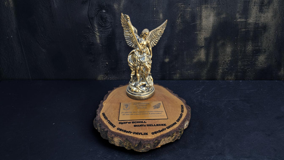 Premium Bundeswehr Ehrenpreis „Kameradschaft“ – Monumentaler Award aus Massivholz / Premium Bundeswehr Abschiedsgeschenk
